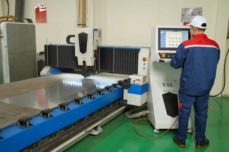 Máy cắt rãnh V- CNC, Thương hiệu: Welcom– Taiwan